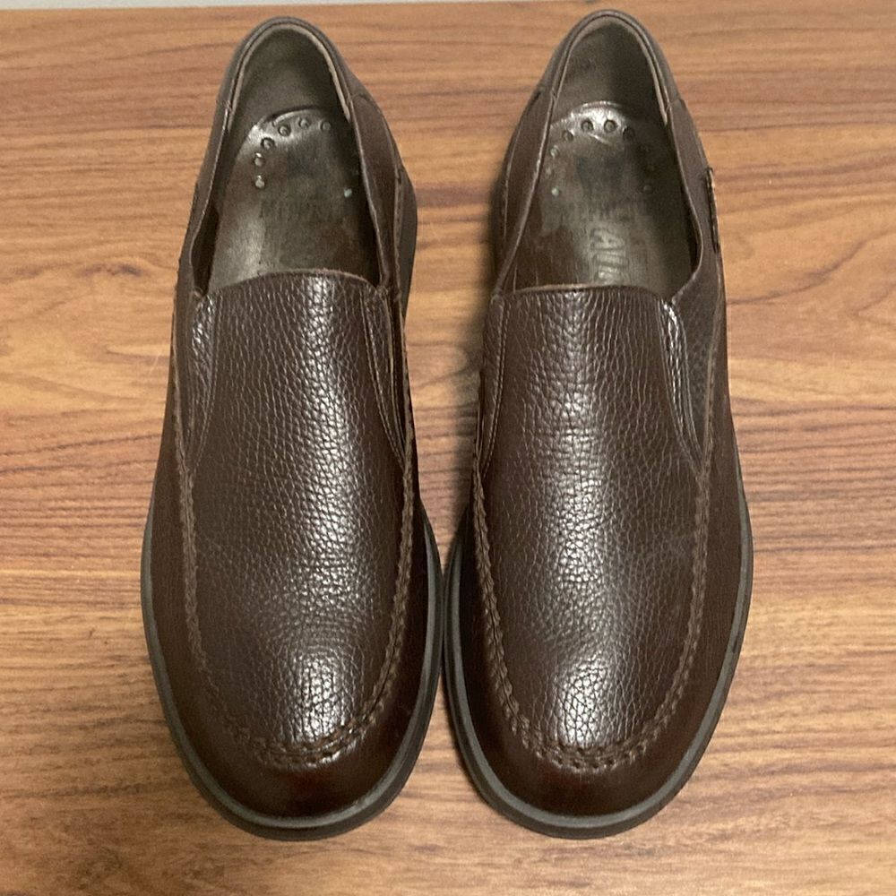Mephisto Mens AirJet Genuine  Leather Casual Brown Loafer. Size 9.